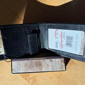 Dopp leather super slim money clip card holder new in box with tags